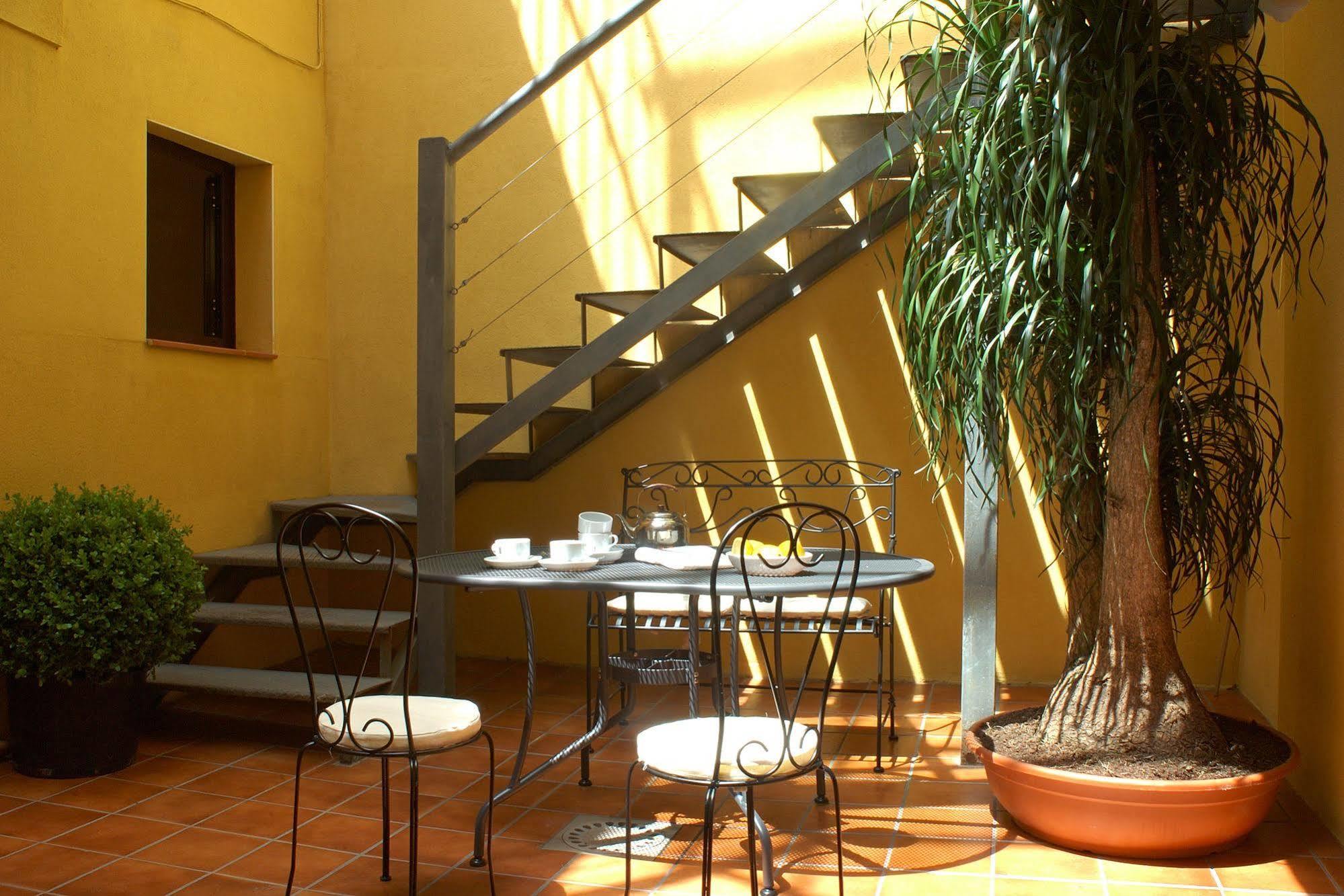 Ainb Ramblas-guardia Appartement *