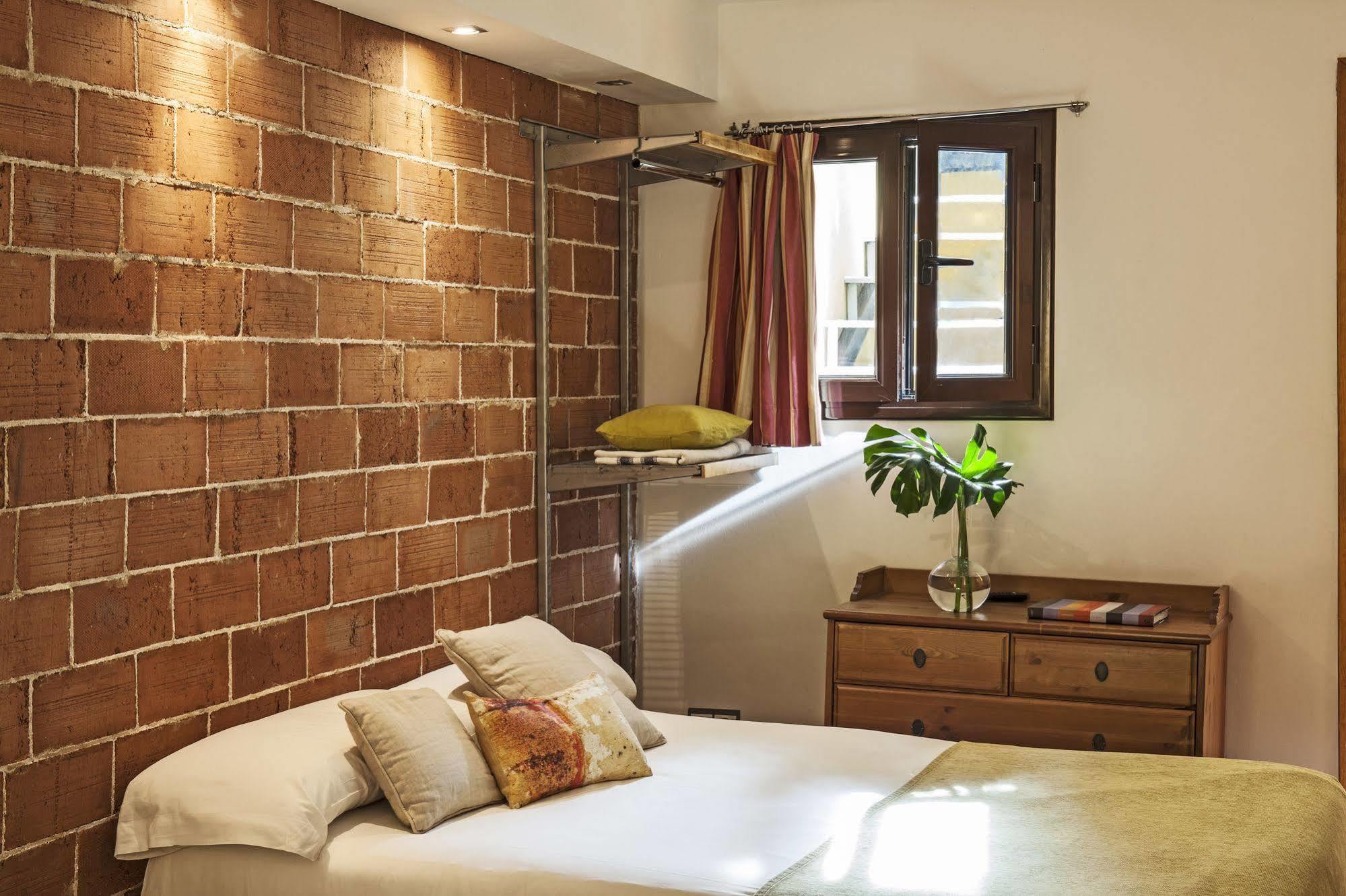 Appartement Ainb Ramblas-guardia Barcelona